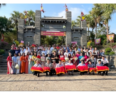 HOẠT ĐỘNG CỘNG ĐỒNG CỦA LƯƠNG Y NGUYỄN THANH TÙNG